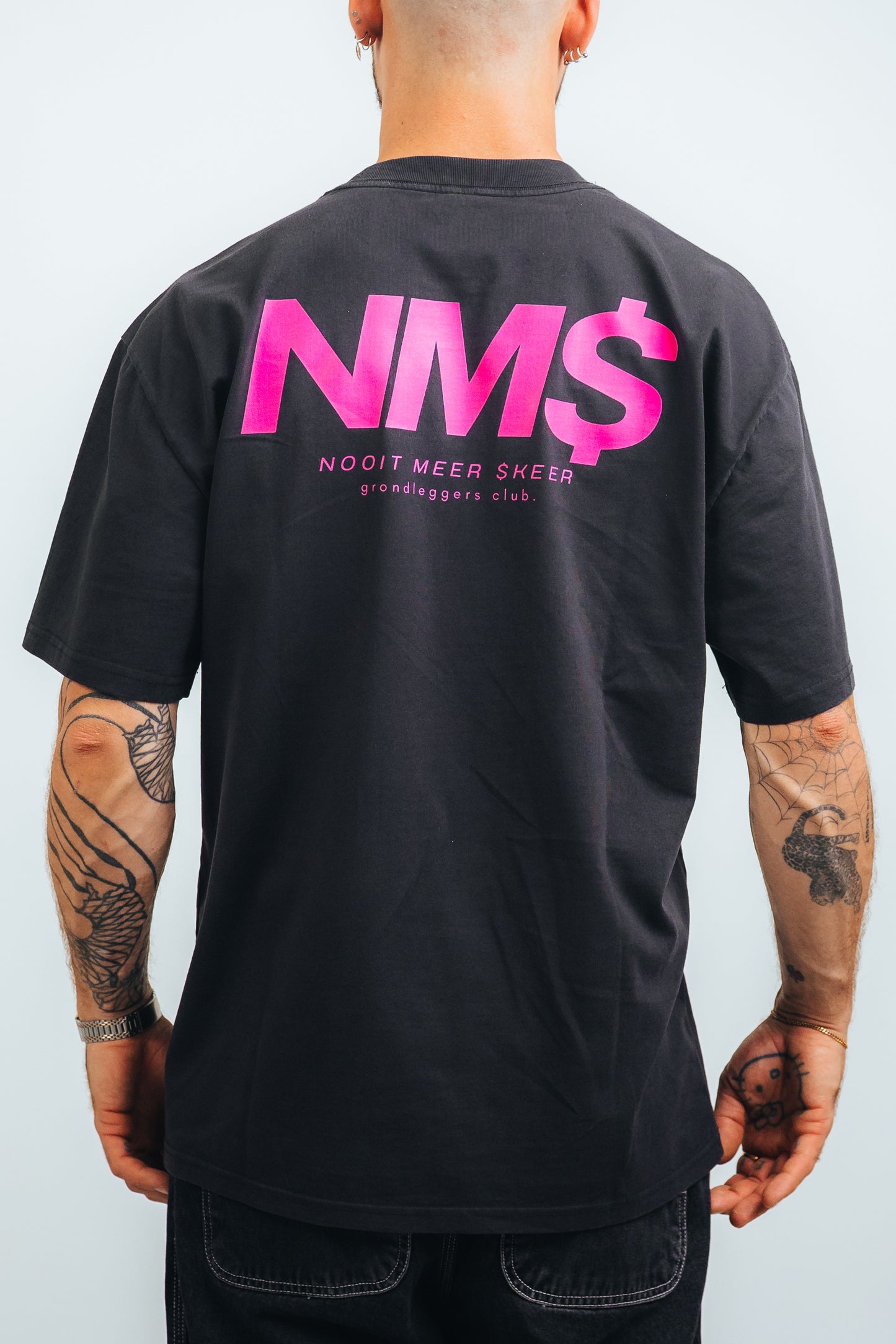 NOOIT MEER $KEER - Charcoal Black/P4P Pink