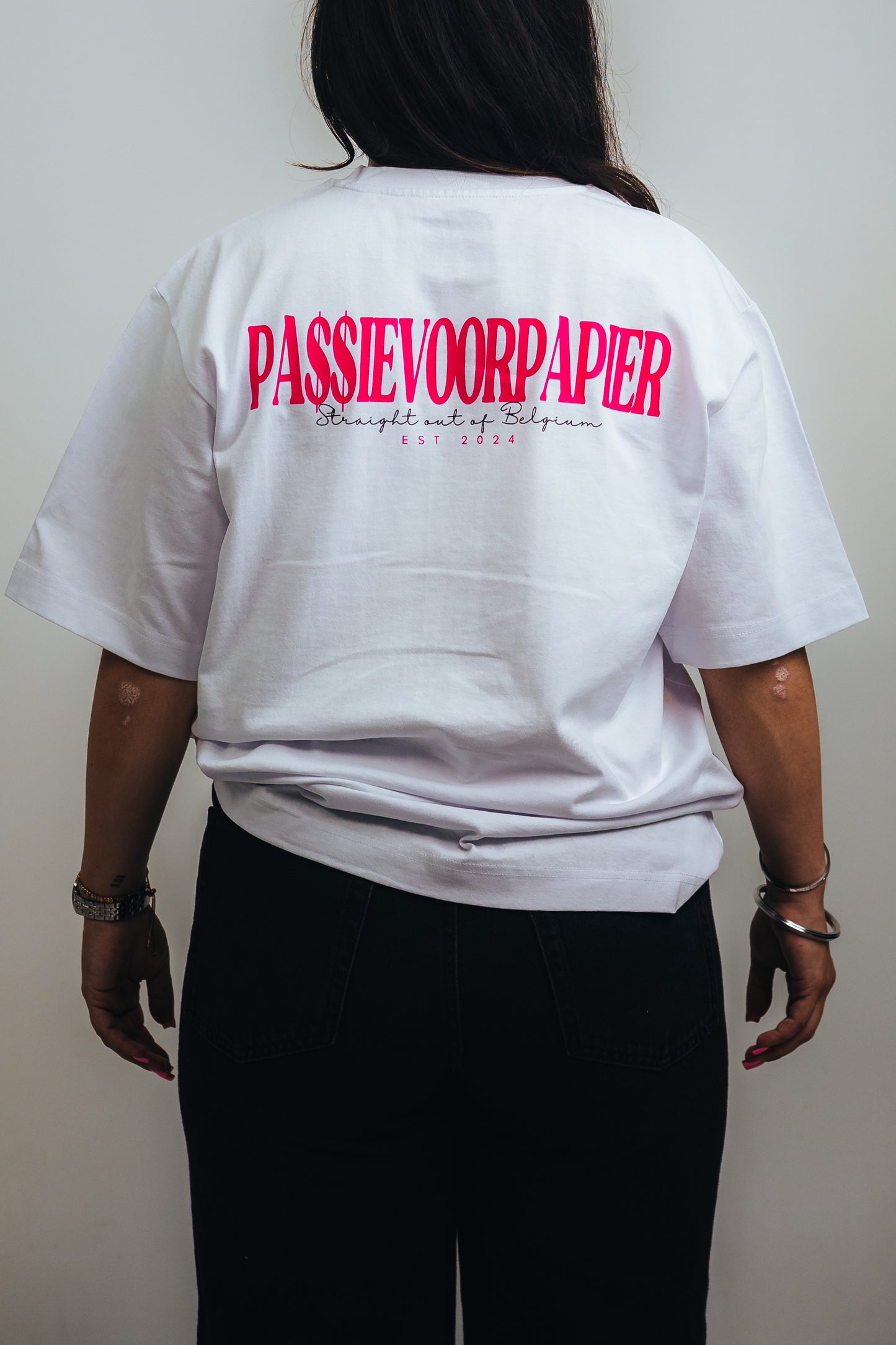 E$$ENTIAL$ T - Wit/P4P Pink