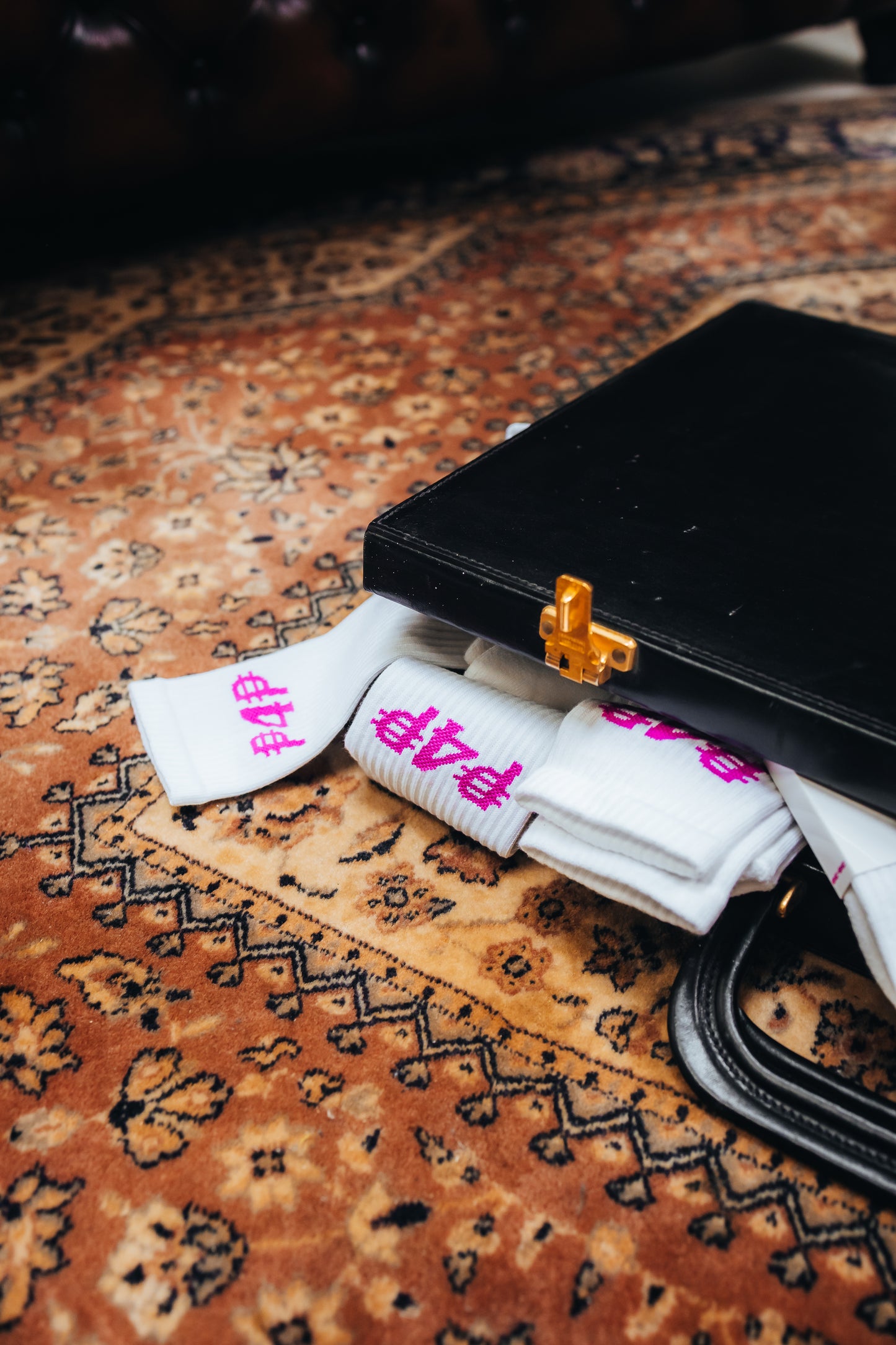 P4P $OKKEN - Wit/P4P Pink